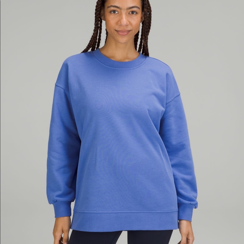 Lululemon perfectly oversized crew- black print